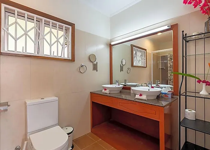 Glacis Heights Hotell