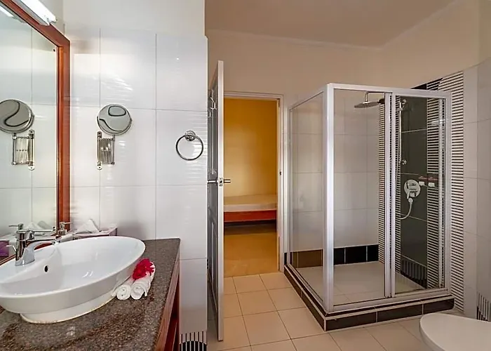 Glacis Heights Victoria