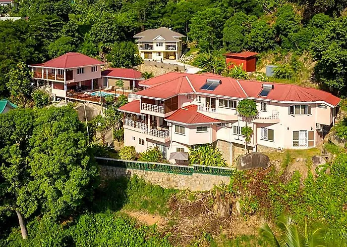 Glacis Heights 3*